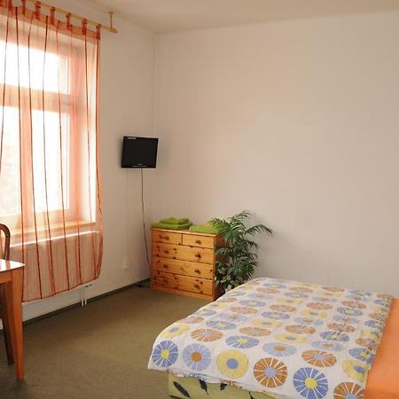 Penzion Pupendo Hradec Králové Exterior foto